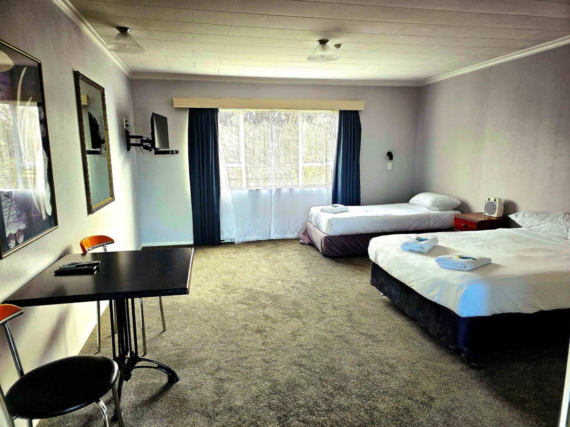 Putaruru Arms Motor Inn Екстериор снимка