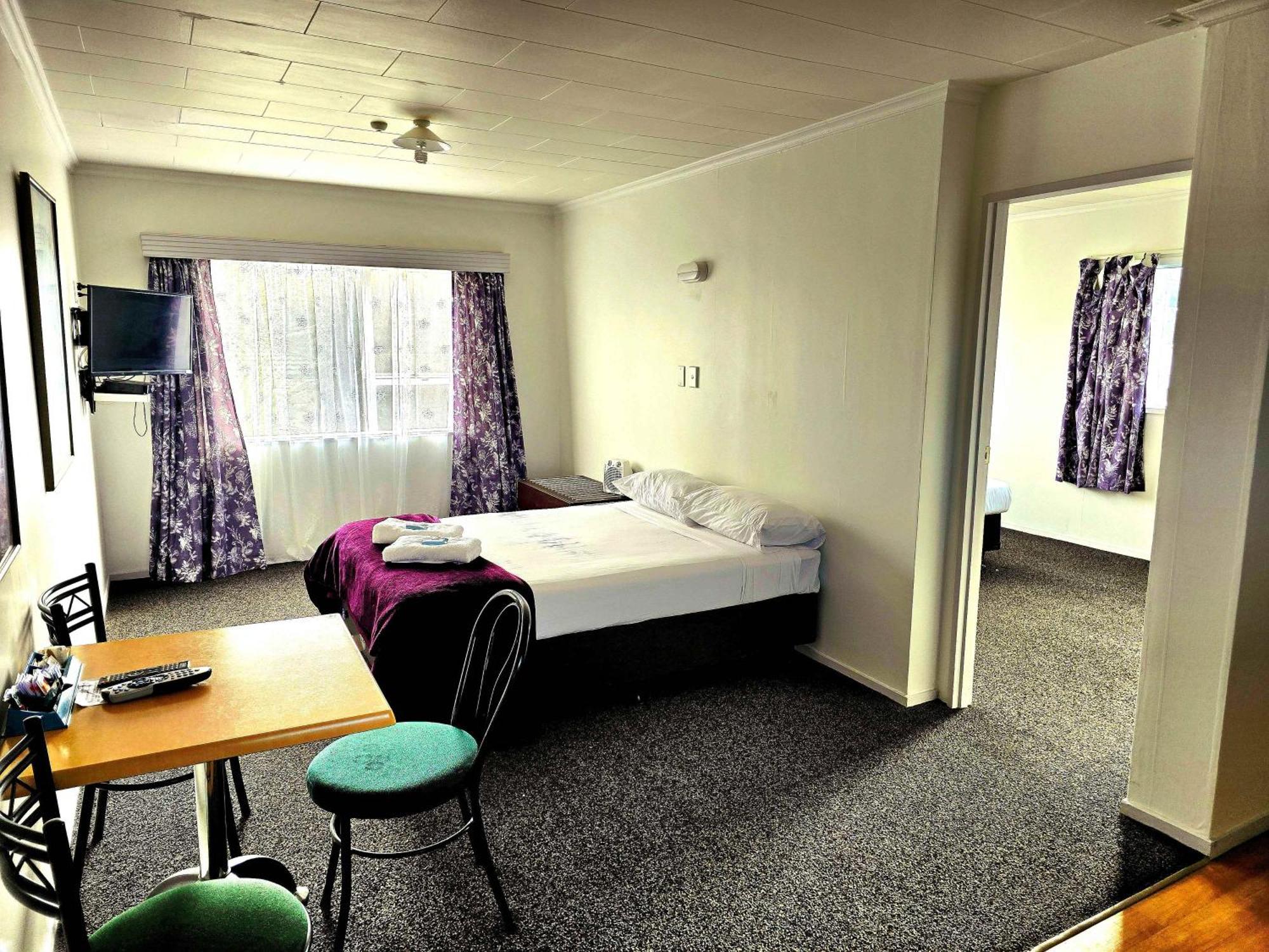 Putaruru Arms Motor Inn Екстериор снимка